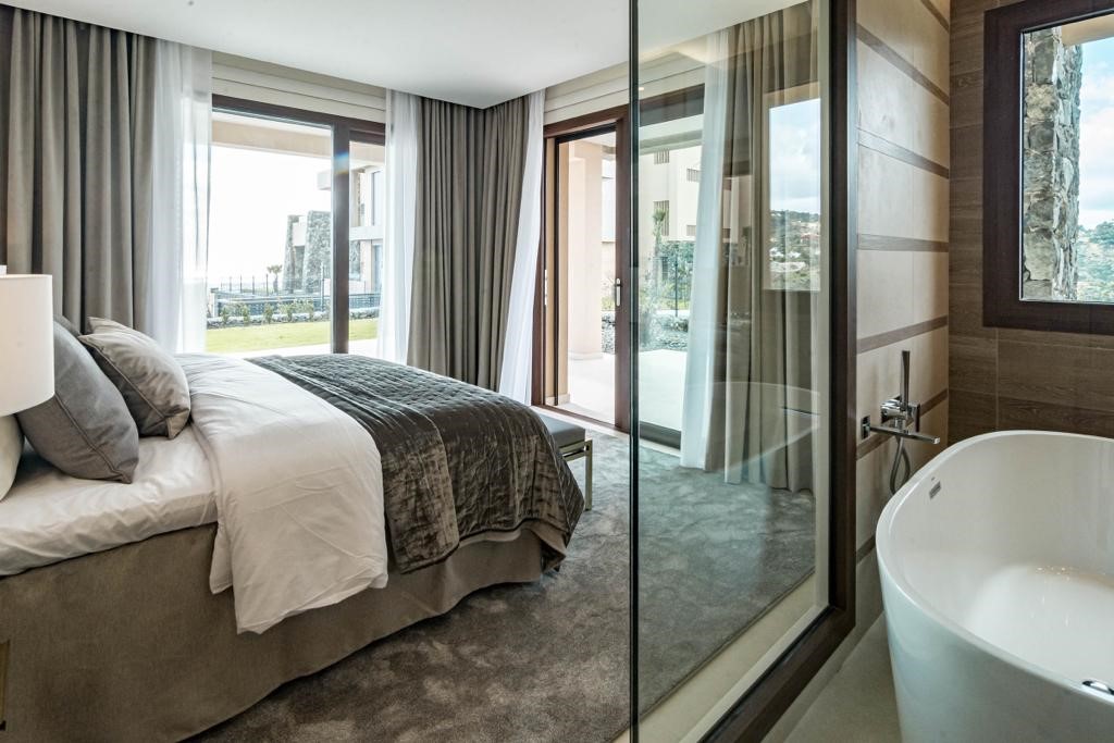 La Quinta Apartments for Sale in Marbella & the Costa del Sol, Spain